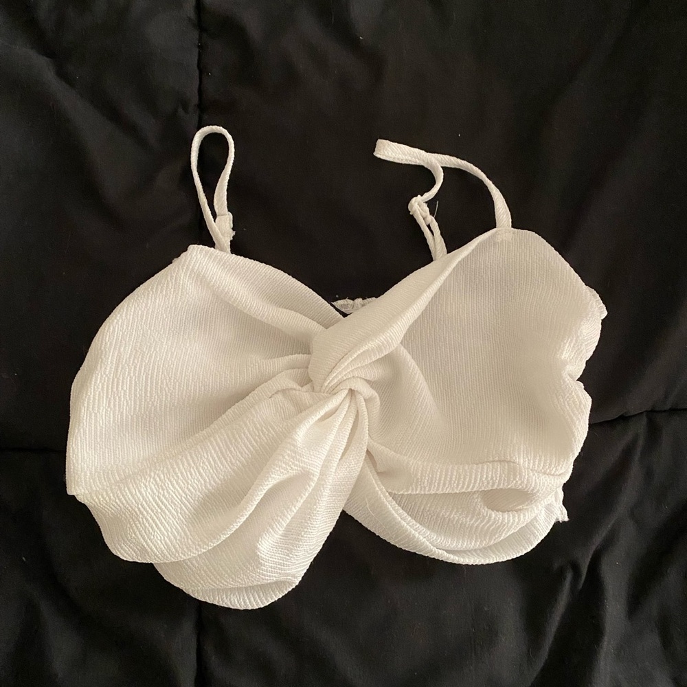 SHEIN white top